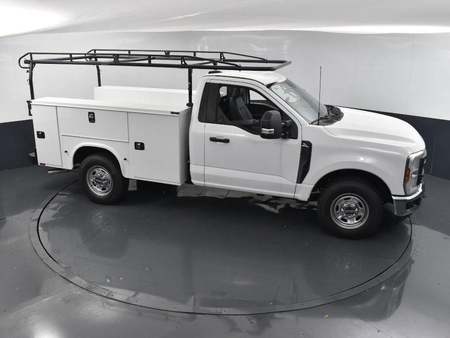 new 2024 Ford F-250 car, priced at $45,242