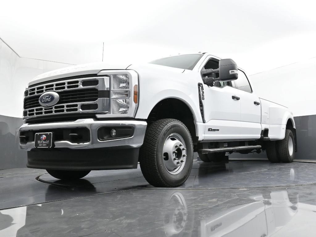 new 2025 Ford F-350 car, priced at $76,295