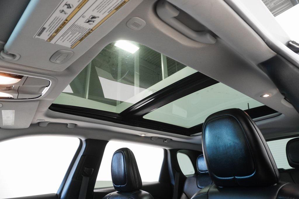 used 2021 Jeep Cherokee car, priced at $21,995