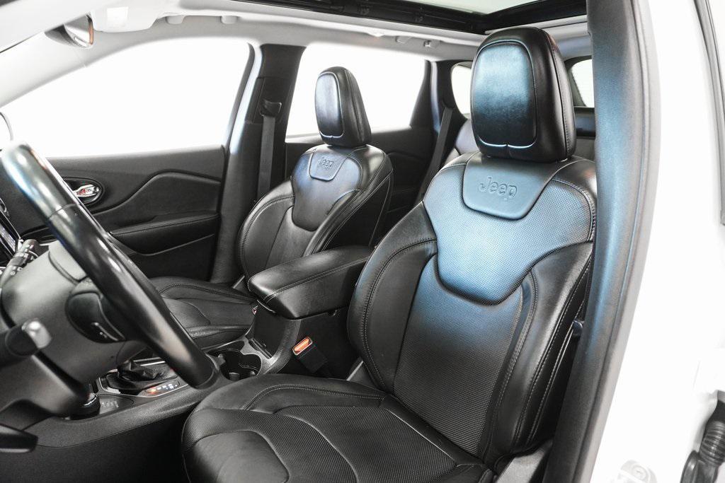 used 2021 Jeep Cherokee car, priced at $21,995