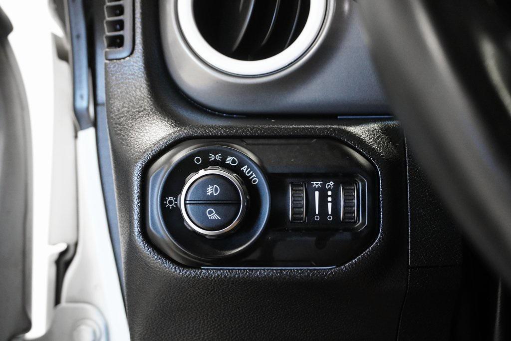 used 2022 Jeep Gladiator car, priced at $27,395