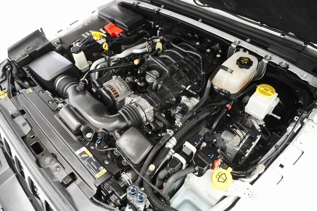 used 2022 Jeep Gladiator car, priced at $27,395