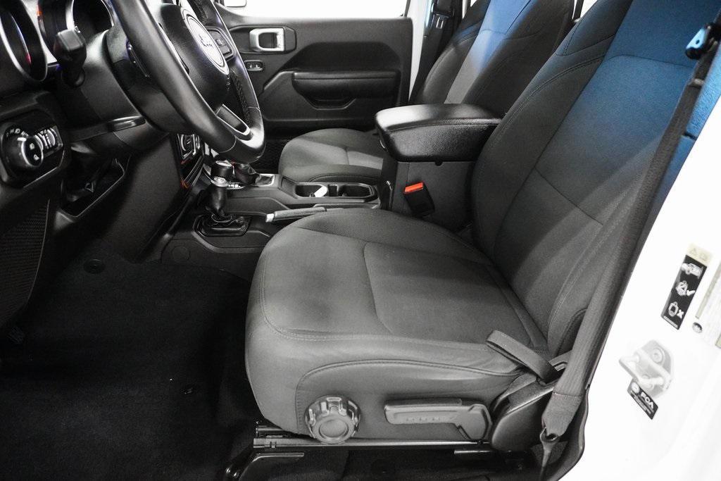 used 2022 Jeep Gladiator car, priced at $27,395