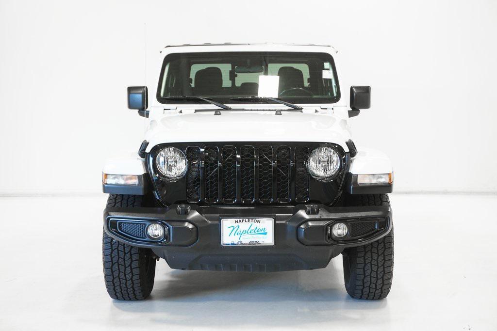used 2022 Jeep Gladiator car, priced at $27,395