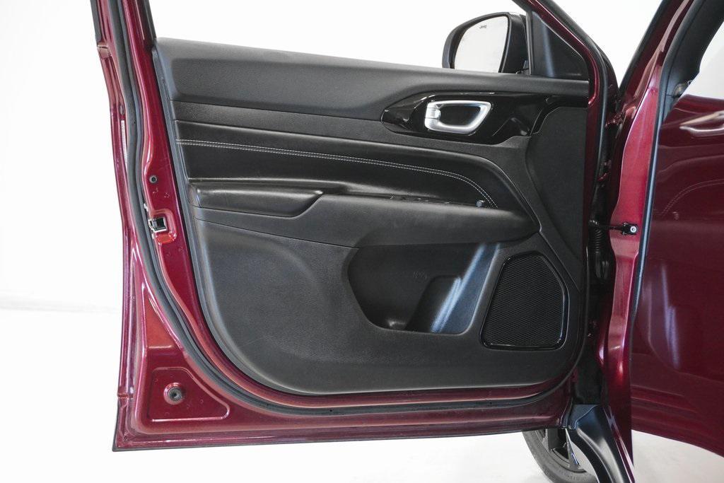 used 2022 Jeep Compass car, priced at $20,495