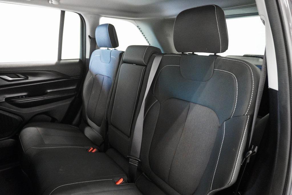 used 2024 Jeep Grand Cherokee car, priced at $29,195