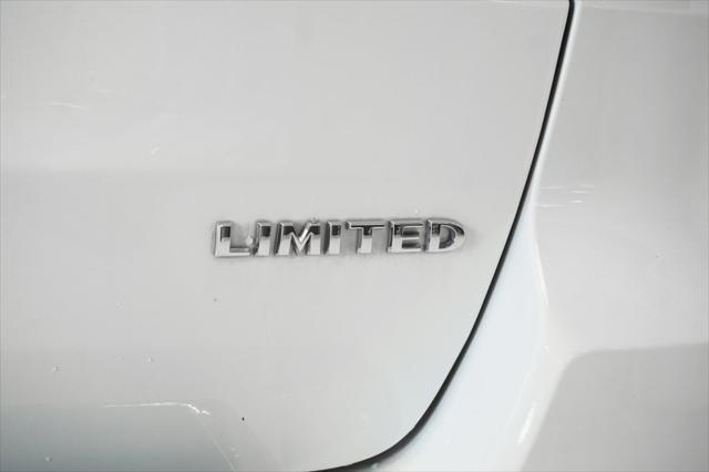used 2018 Jeep Grand Cherokee car, priced at $18,495