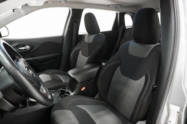 used 2015 Jeep Cherokee car, priced at $10,795