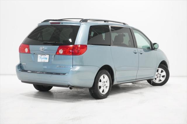 used 2006 Toyota Sienna car, priced at $7,795