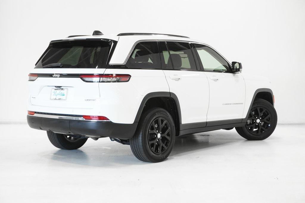 used 2022 Jeep Grand Cherokee car, priced at $28,623