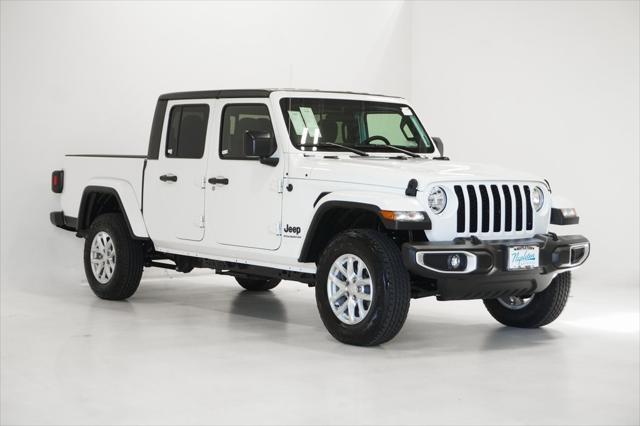 used 2023 Jeep Gladiator car, priced at $41,894