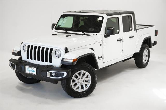 used 2023 Jeep Gladiator car, priced at $41,894