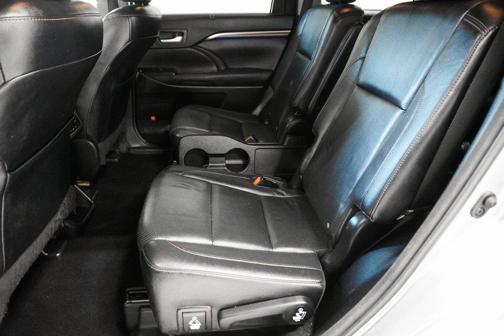 used 2014 Toyota Highlander car, priced at $16,995
