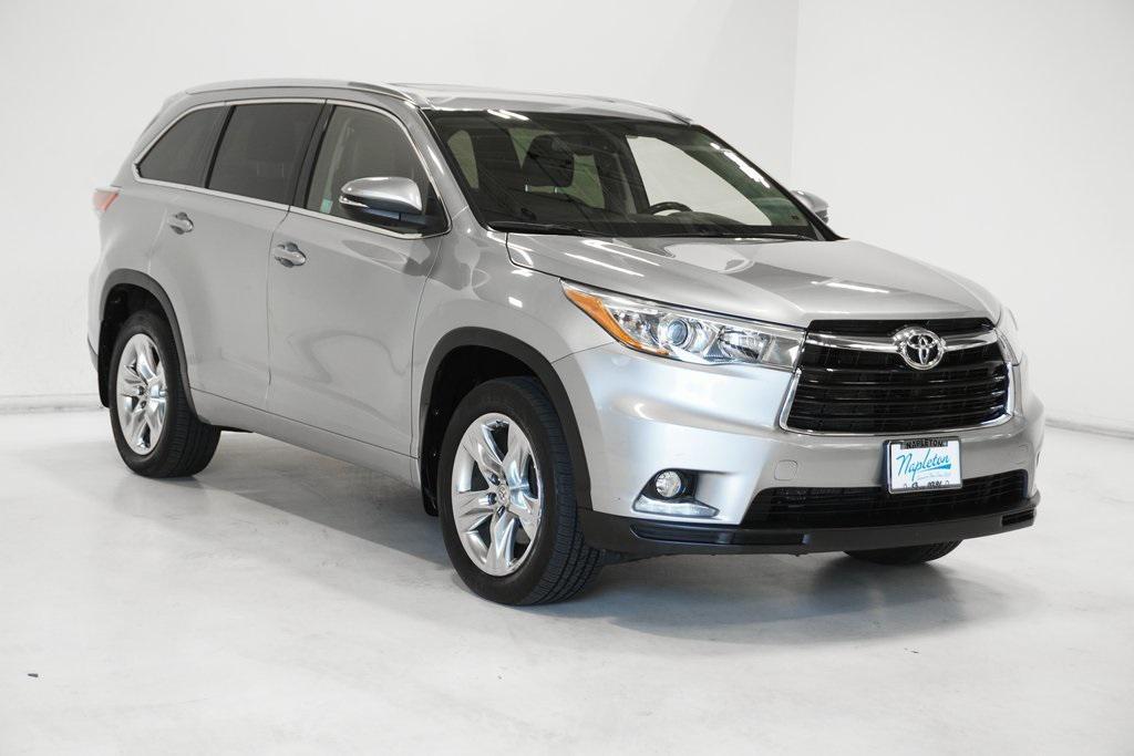 used 2014 Toyota Highlander car, priced at $16,995