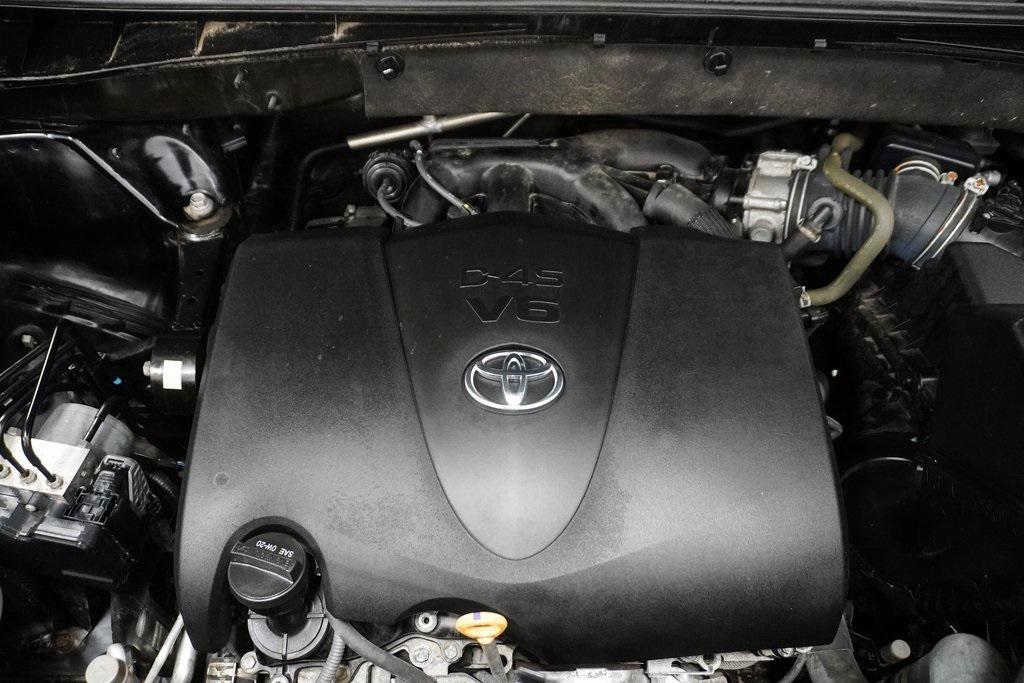 used 2017 Toyota Highlander car, priced at $21,495