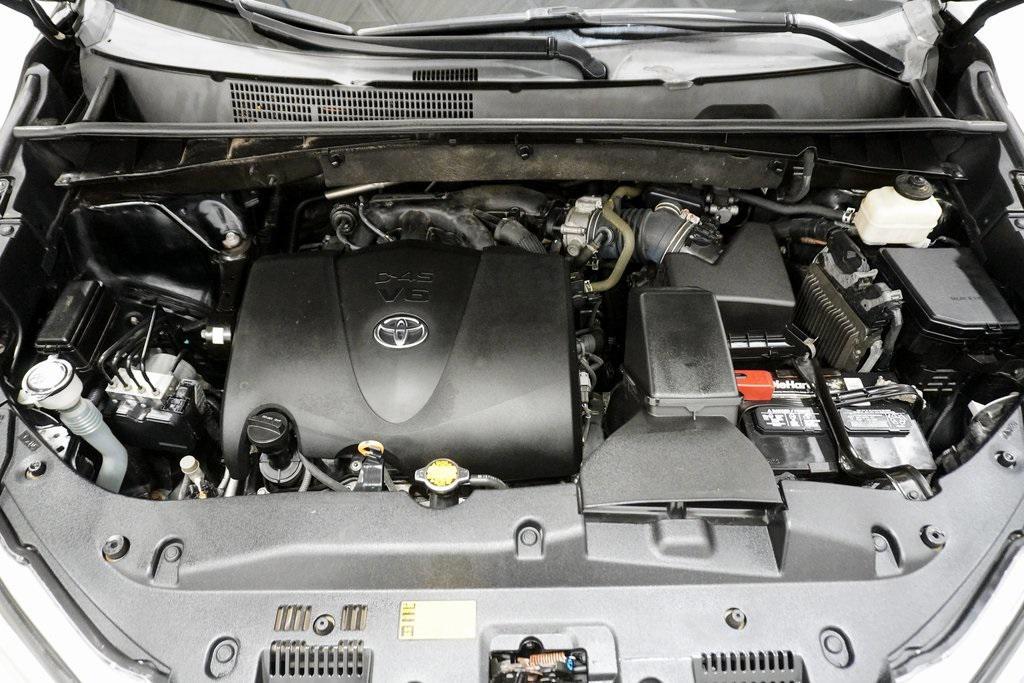 used 2017 Toyota Highlander car, priced at $21,495