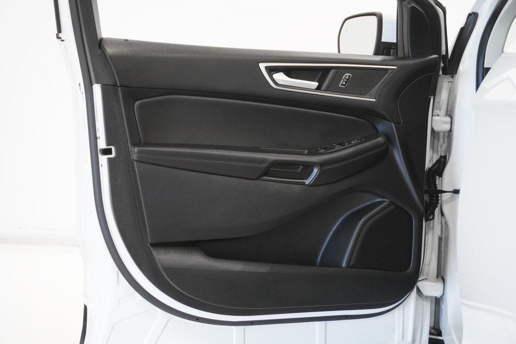 used 2024 Ford Edge car, priced at $21,895