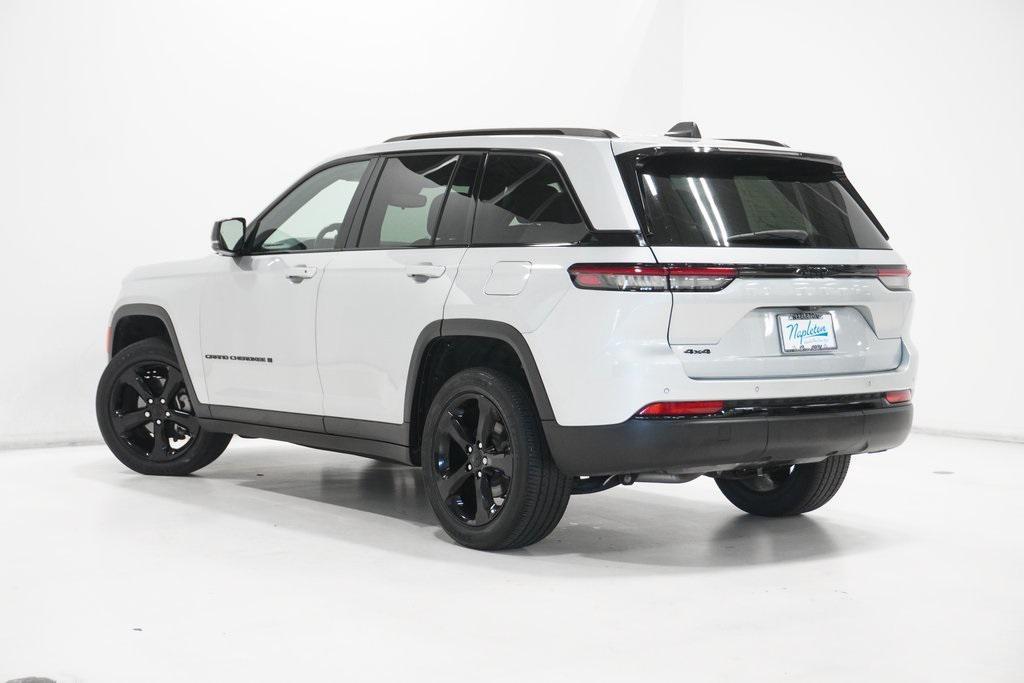 used 2022 Jeep Grand Cherokee car, priced at $25,398