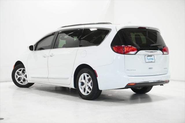 used 2020 Chrysler Pacifica car, priced at $24,995