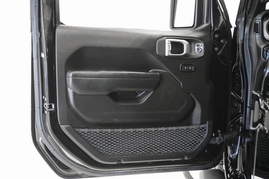 used 2022 Jeep Gladiator car, priced at $30,595