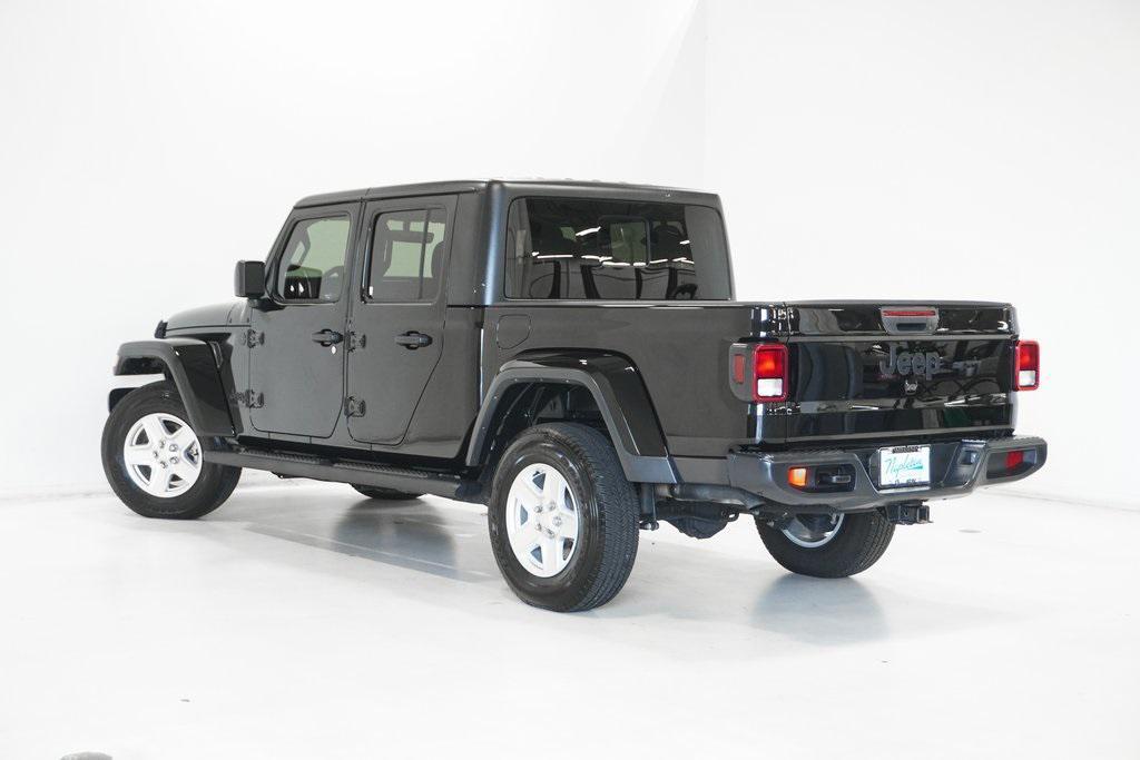 used 2022 Jeep Gladiator car, priced at $30,595