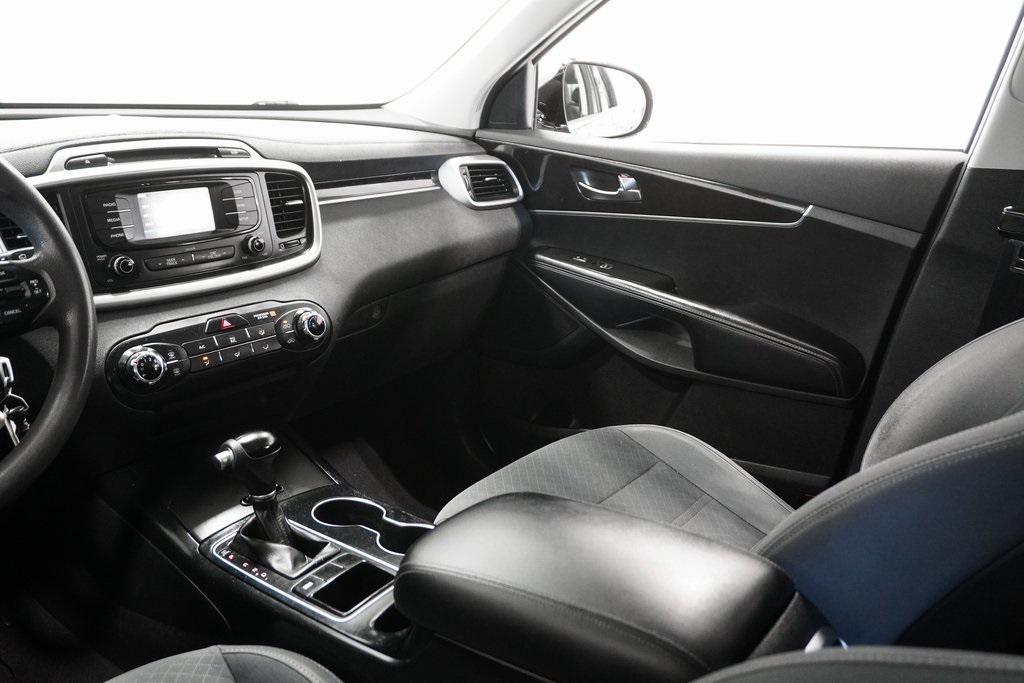 used 2018 Kia Sorento car, priced at $9,895