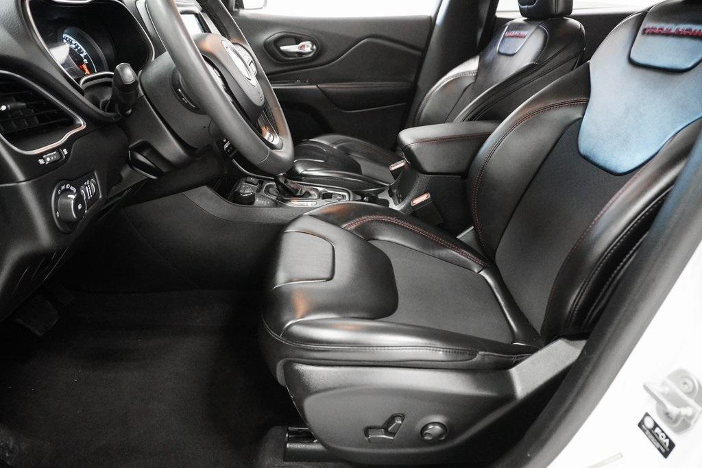 used 2022 Jeep Cherokee car, priced at $22,647