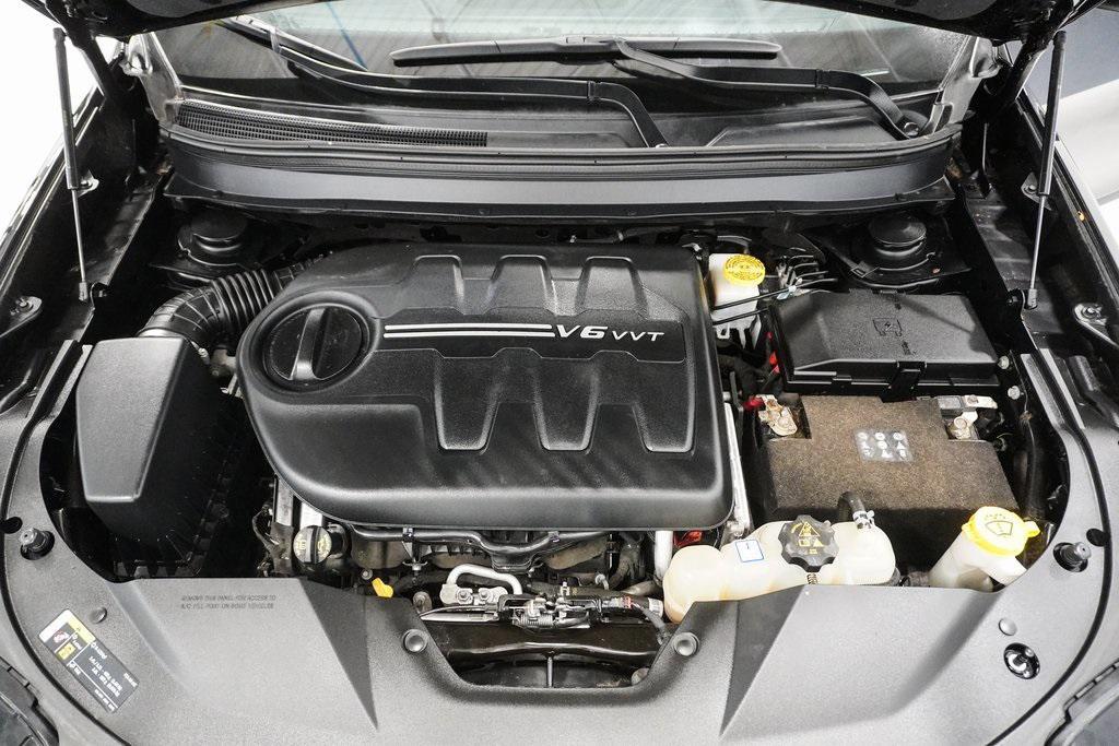 used 2022 Jeep Cherokee car, priced at $23,995