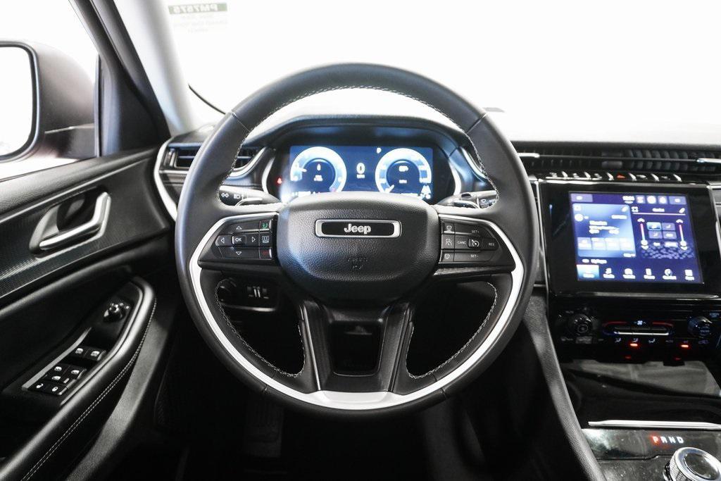 used 2024 Jeep Grand Cherokee car, priced at $27,995