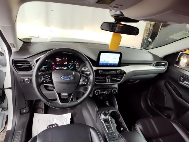 used 2022 Ford Escape car, priced at $25,995
