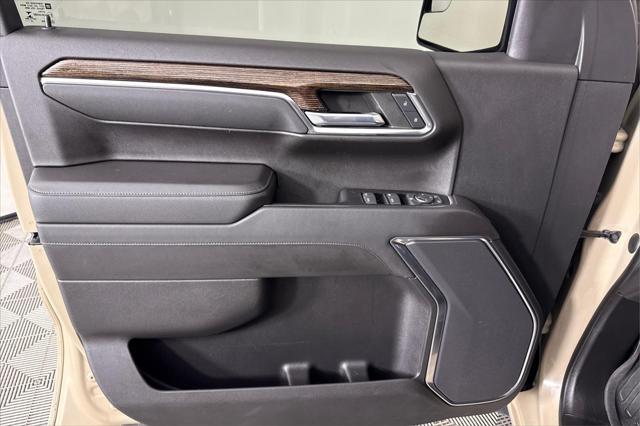 used 2022 GMC Sierra 1500 car, priced at $45,995