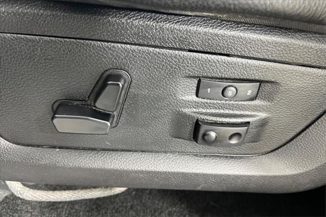 used 2015 Ram 1500 car, priced at $19,995