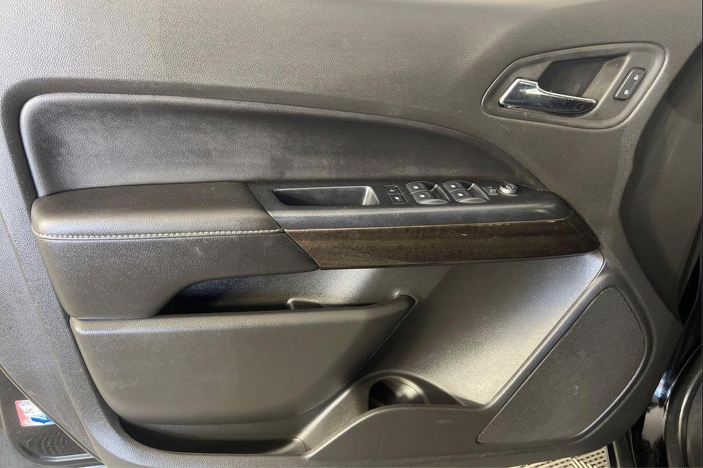 used 2015 GMC Canyon car, priced at $26,995