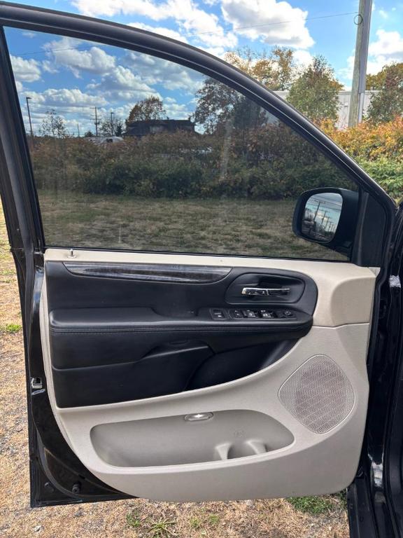 used 2014 Dodge Grand Caravan car, priced at $6,995