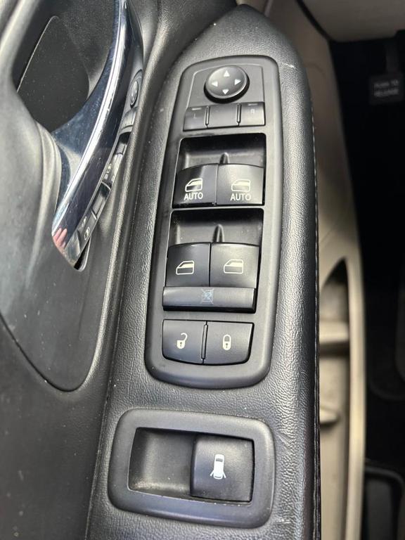 used 2014 Dodge Grand Caravan car, priced at $6,995