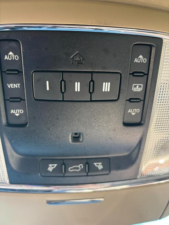 used 2012 Jeep Grand Cherokee car, priced at $8,495
