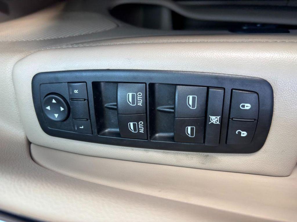 used 2012 Jeep Grand Cherokee car, priced at $8,495