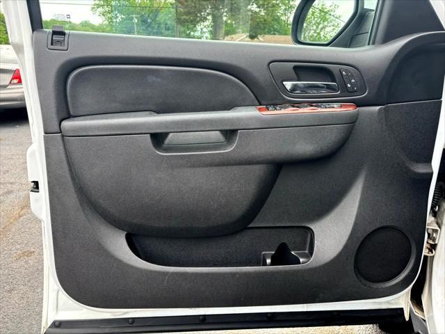 used 2011 Chevrolet Suburban car, priced at $13,995