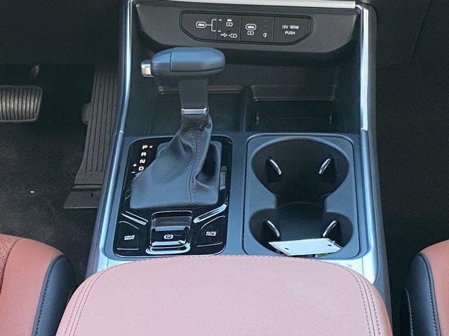 new 2025 Kia Carnival car, priced at $49,866