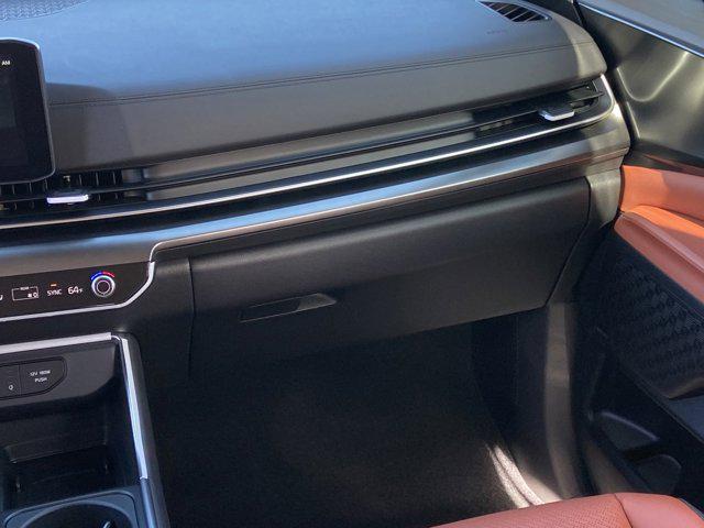 new 2025 Kia Carnival car, priced at $49,866