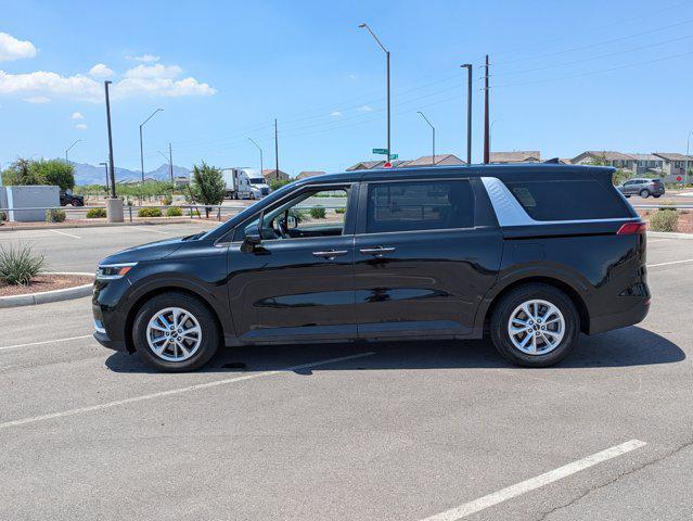 used 2022 Kia Carnival car