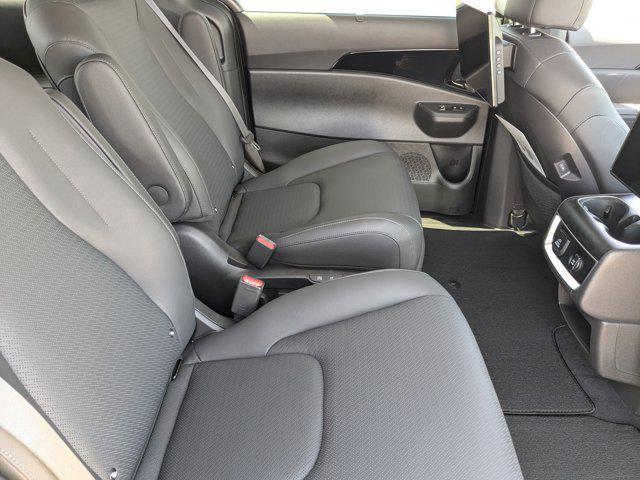 new 2025 Kia Carnival Hybrid car, priced at $55,485