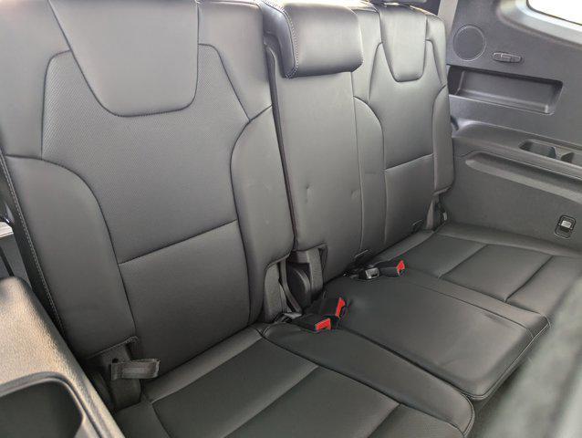 new 2025 Kia Telluride car, priced at $50,956