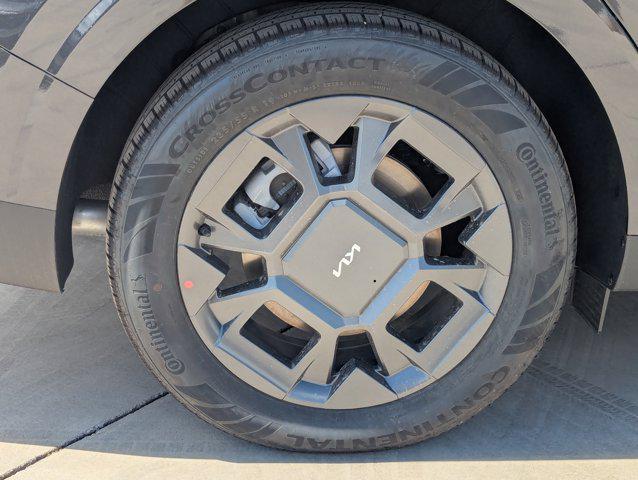 new 2026 Kia Carnival Hybrid car, priced at $42,357