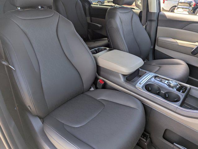 new 2026 Kia Carnival Hybrid car, priced at $42,357