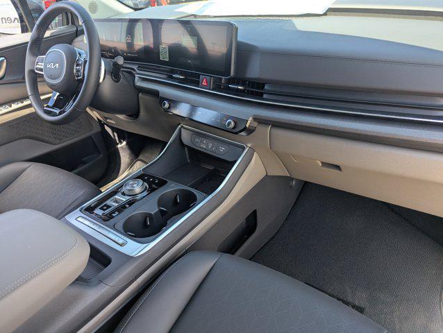 new 2026 Kia Carnival Hybrid car, priced at $42,357