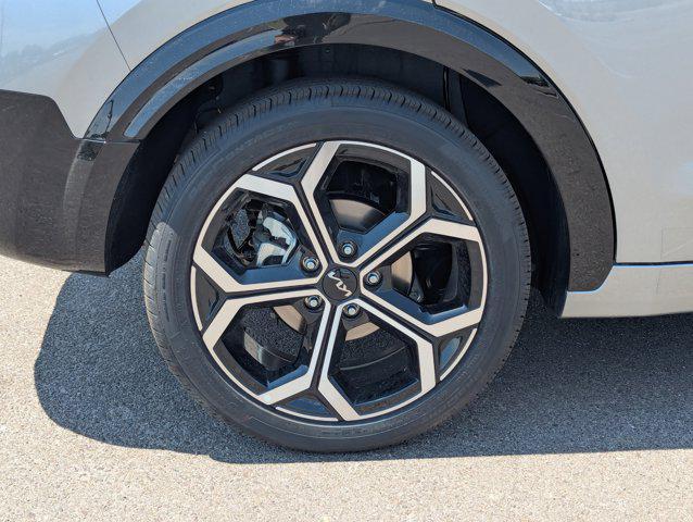 new 2025 Kia Niro car, priced at $32,029