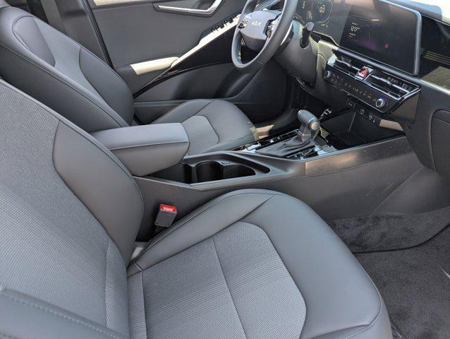 new 2025 Kia Niro car, priced at $32,029