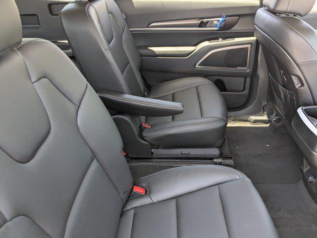 new 2025 Kia Telluride car, priced at $39,532