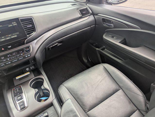 used 2022 Honda Pilot car, priced at $24,997